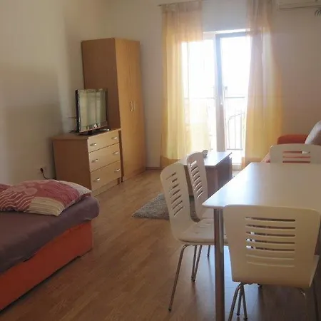Marko Apartamento Podgora